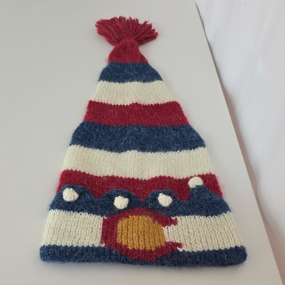 Colisco Mens Red, Blue, Beige & Gold Knit Hat